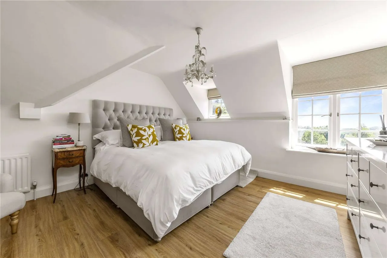 Coldharbour, RH5, photo 14