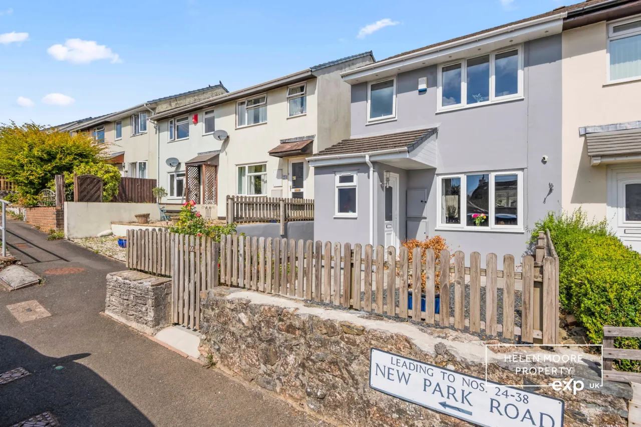 3 bed house for sale, New Park Road, Lee Mill