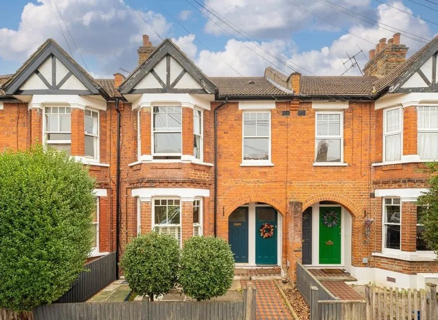 2 bed flat for sale, Godstone Road, St Margarets, TW1