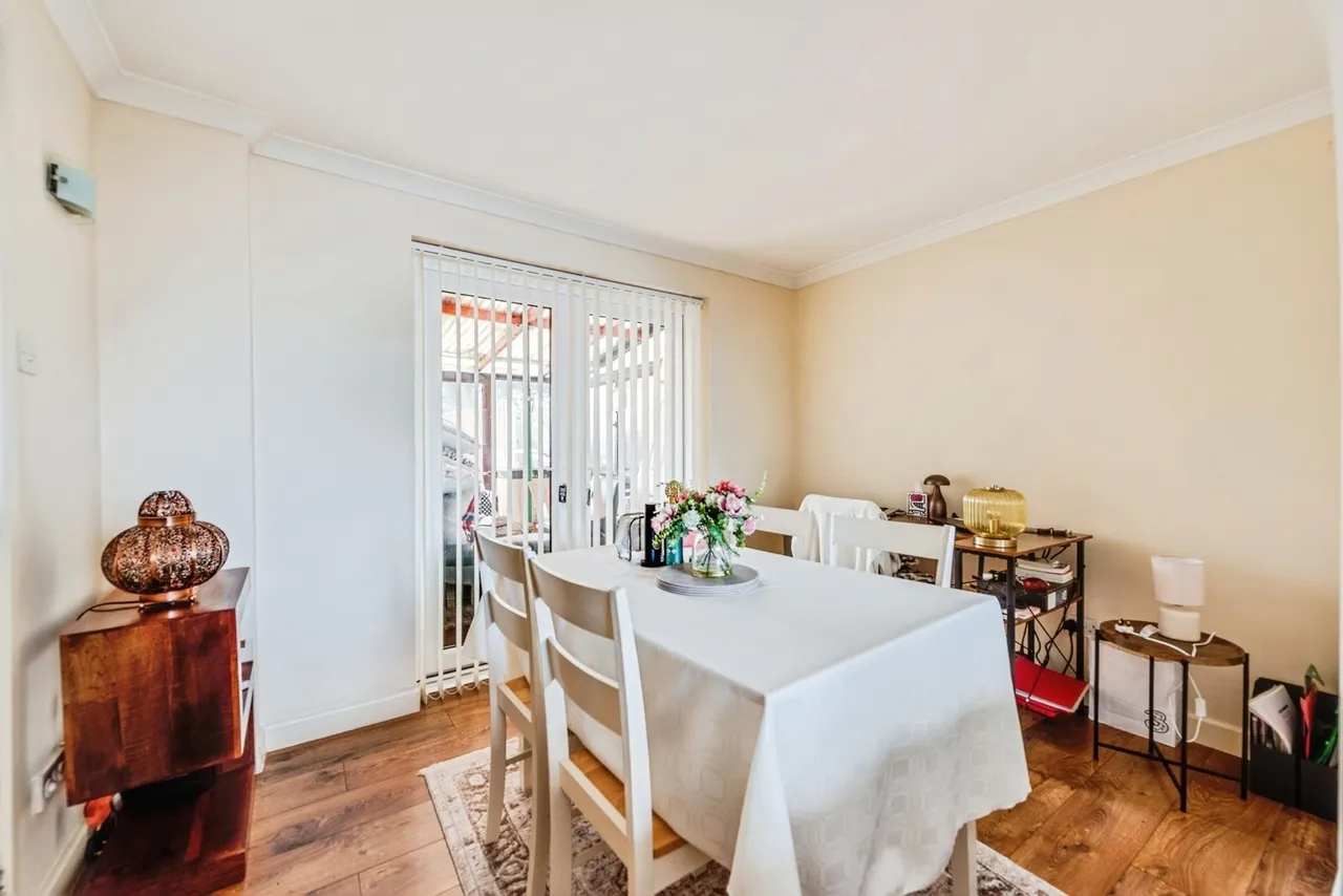 Bridport Road, Swindon, Wiltshire, SN3, photo 9