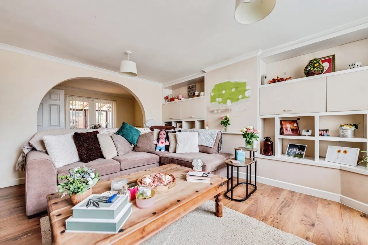 Bridport Road, Swindon, Wiltshire, SN3, photo 6