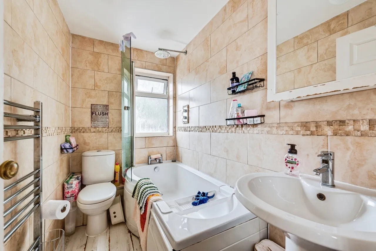 Bridport Road, Swindon, Wiltshire, SN3, photo 14