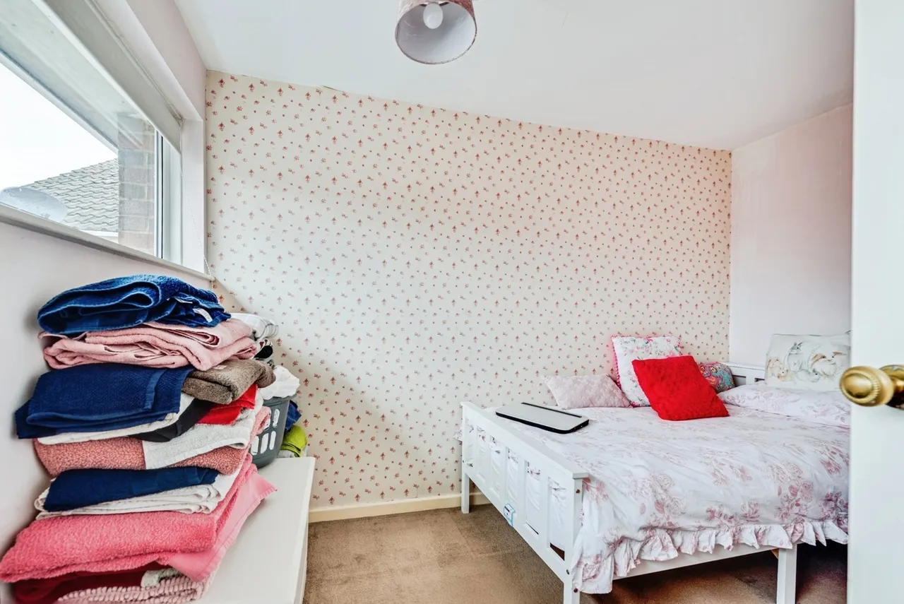 Bridport Road, Swindon, Wiltshire, SN3, photo 19