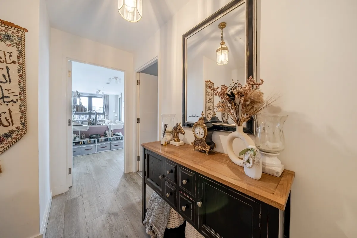 Lakeside Drive, London, NW10, photo 9