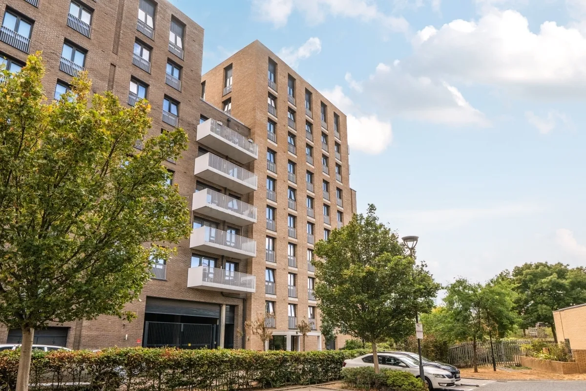 Lakeside Drive, London, NW10, photo 5