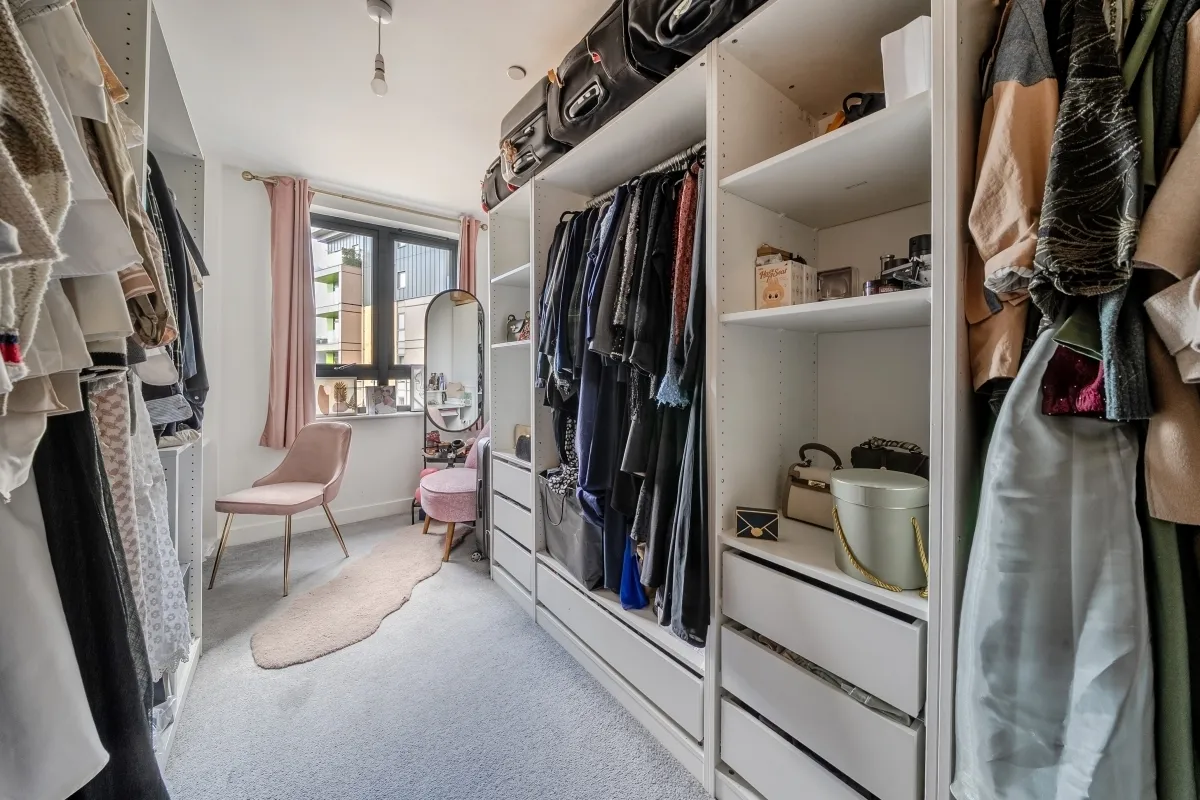Lakeside Drive, London, NW10, photo 13