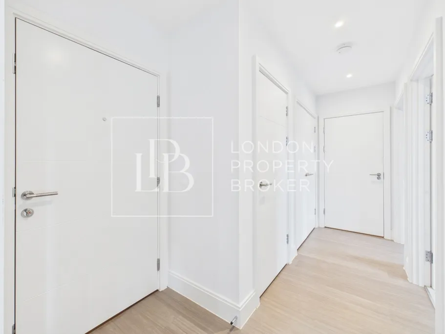 Memorial Avenue, Slough, SL1, photo 6