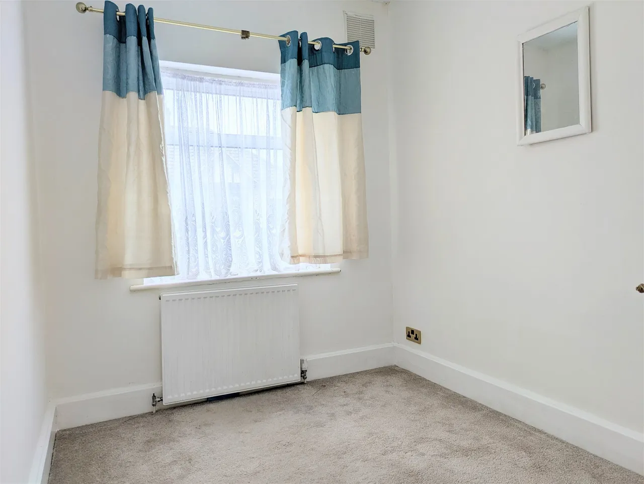 Woodlands Avenue, Romford, RM6, photo 11