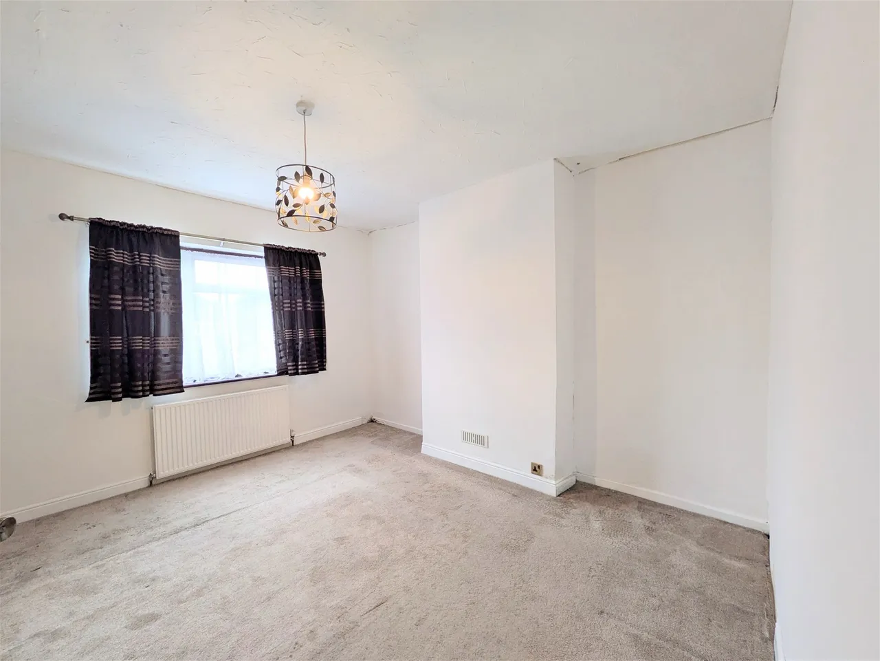 Woodlands Avenue, Romford, RM6, photo 10