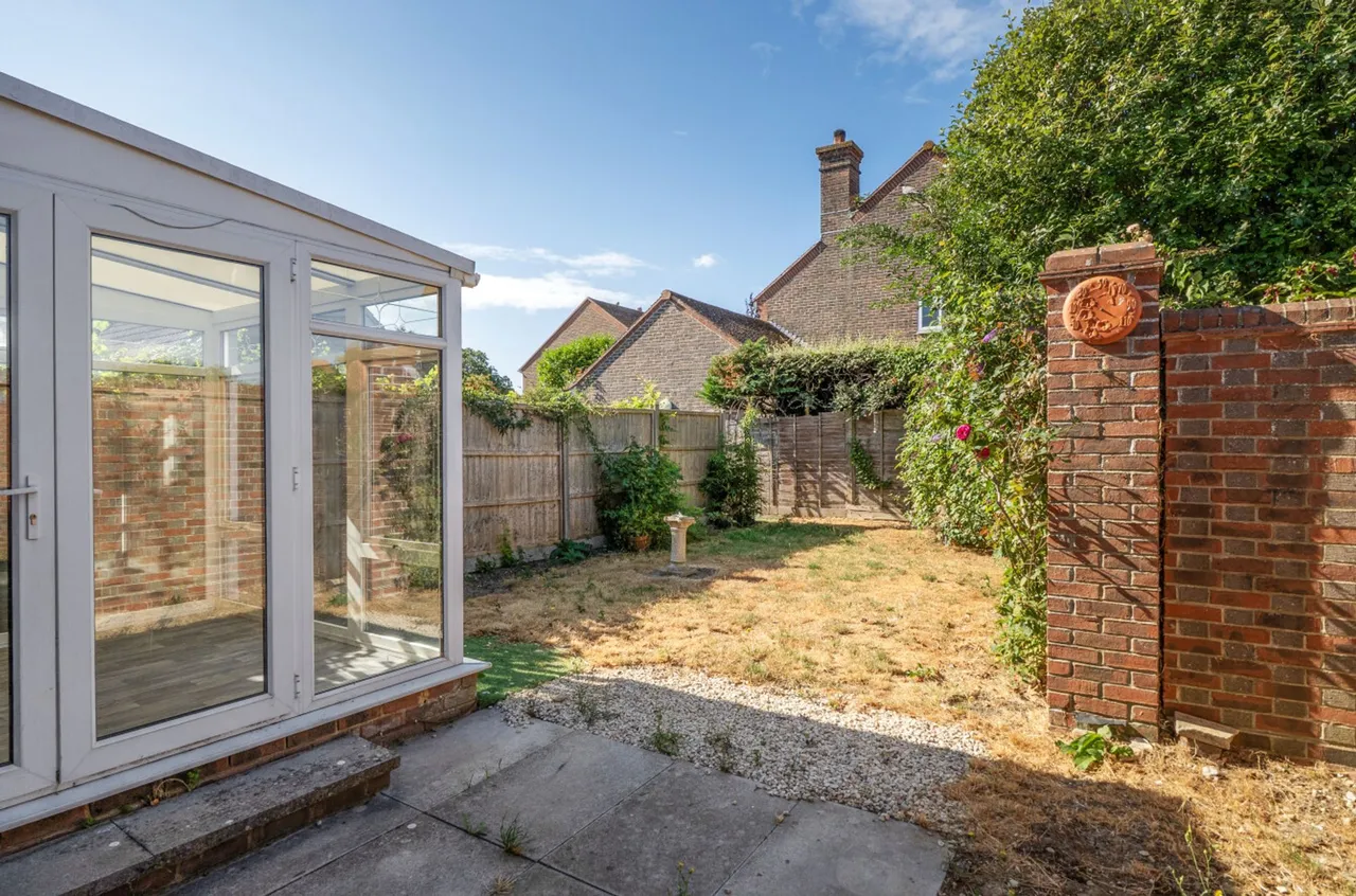 Wolsey Close, Nyetimber, PO21, photo 16