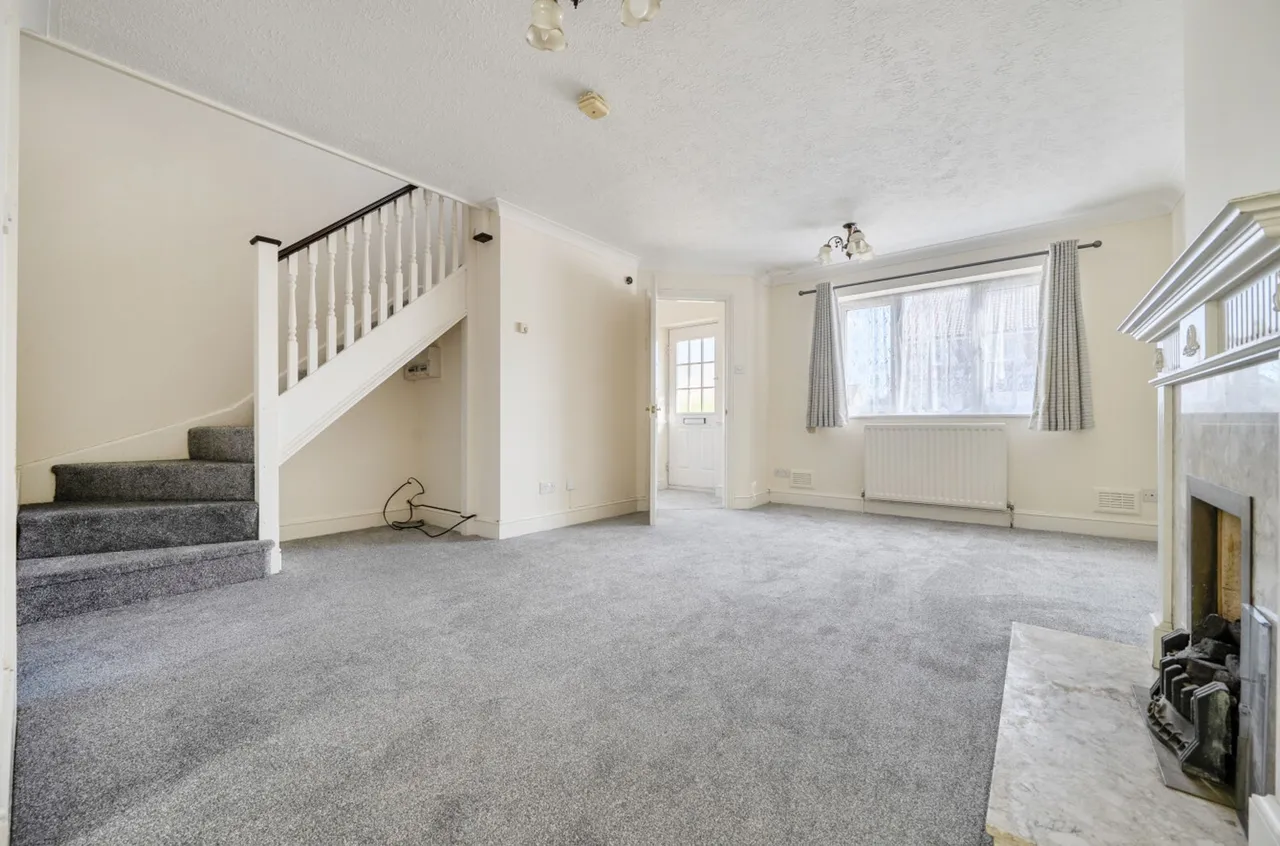 Wolsey Close, Nyetimber, PO21, photo 3