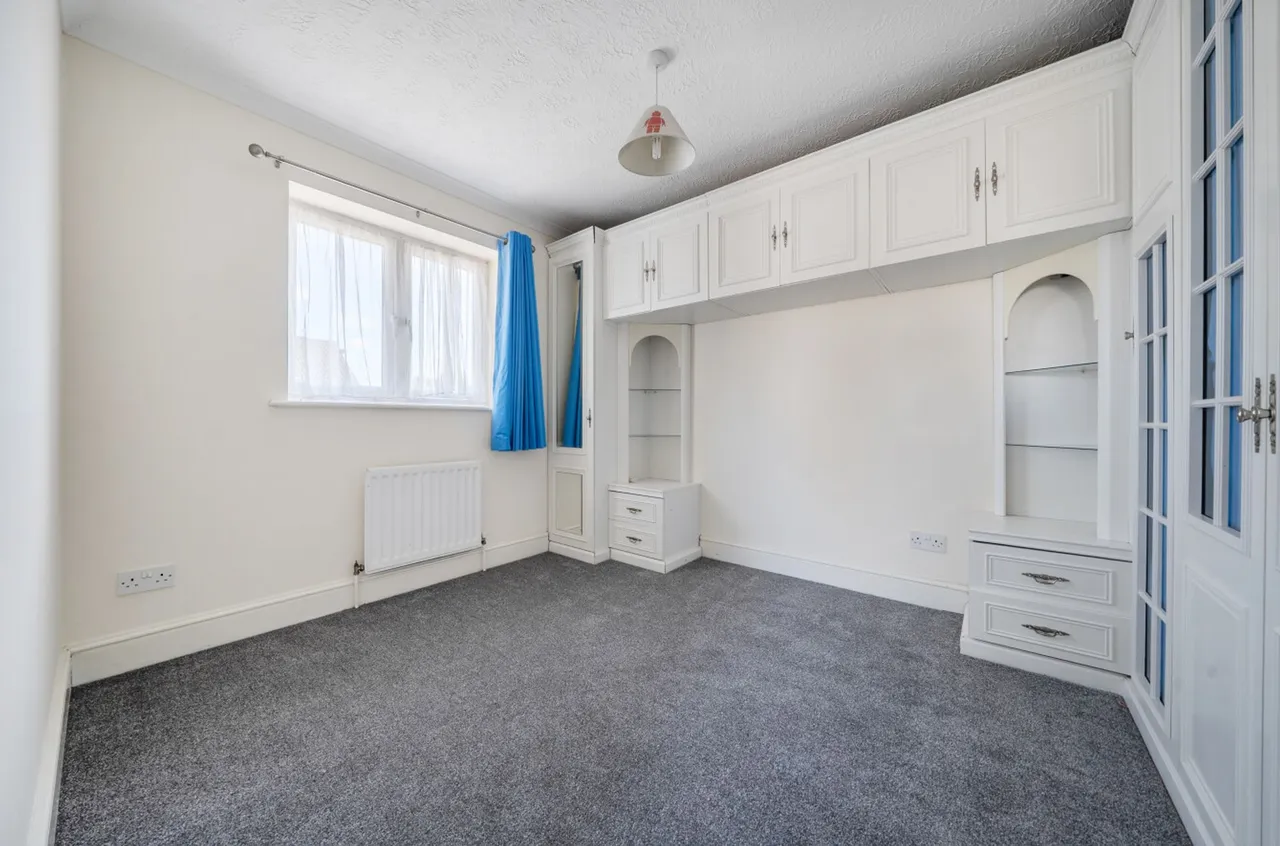 Wolsey Close, Nyetimber, PO21, photo 10