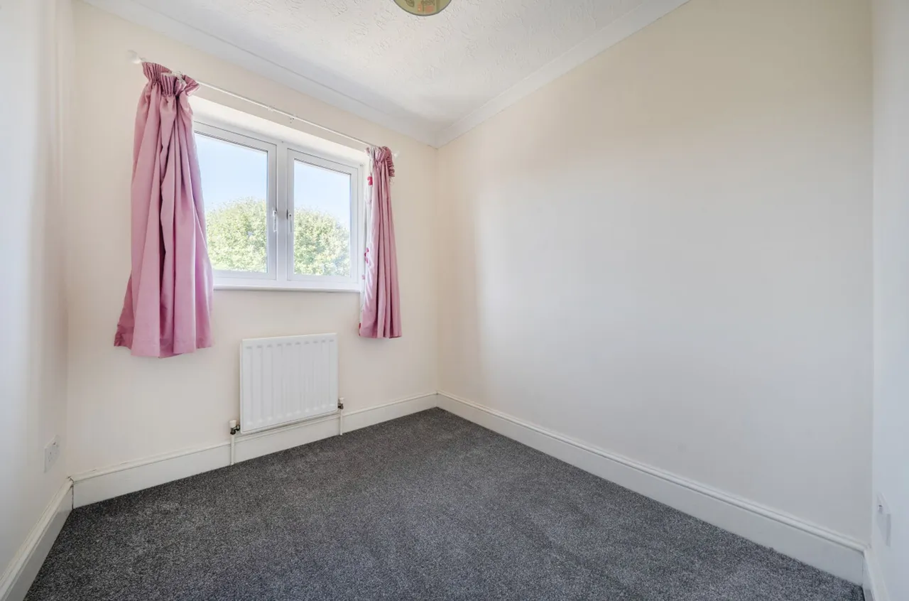 Wolsey Close, Nyetimber, PO21, photo 14