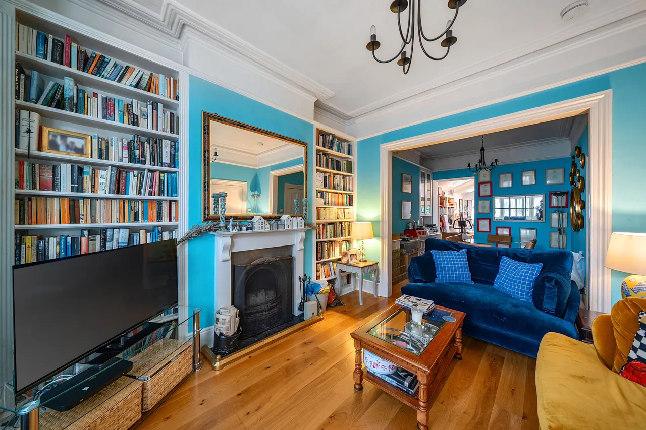 71 Macfarlane Road, London, photo 4