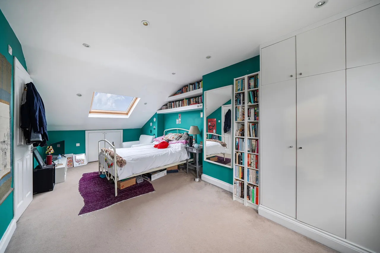 71 Macfarlane Road, London, photo 3