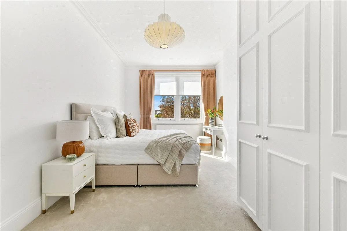 Gloucester Road, SW7, photo 10