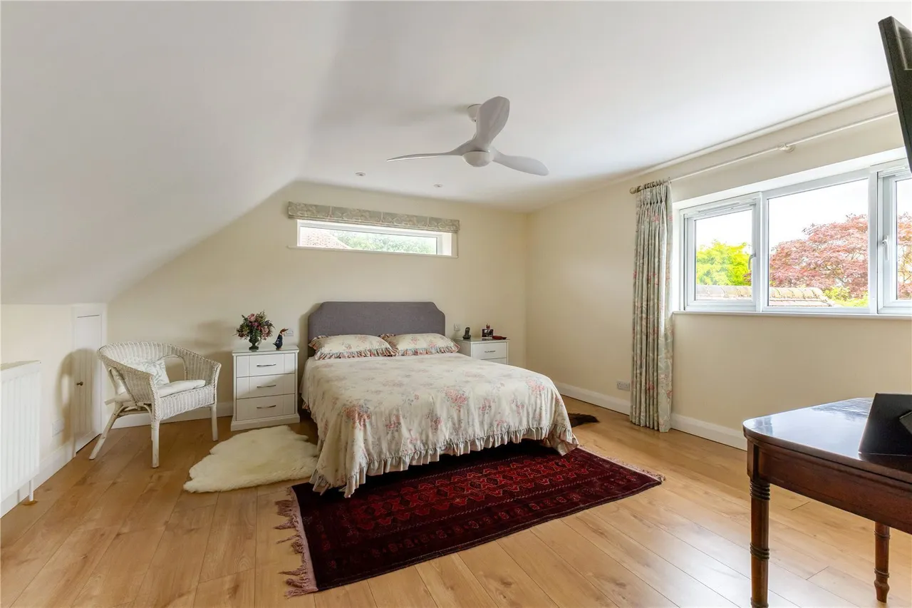 Petersfield Road, Midhurst, GU29, photo 5