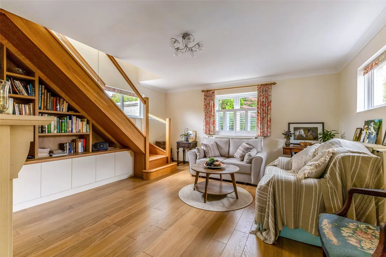 Petersfield Road, Midhurst, GU29, photo 3