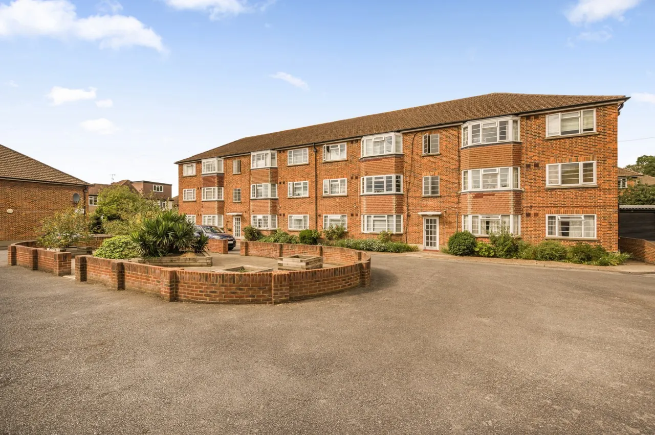 2 bed flat for sale, Park Gardens, Kingston upon Thames, KT2