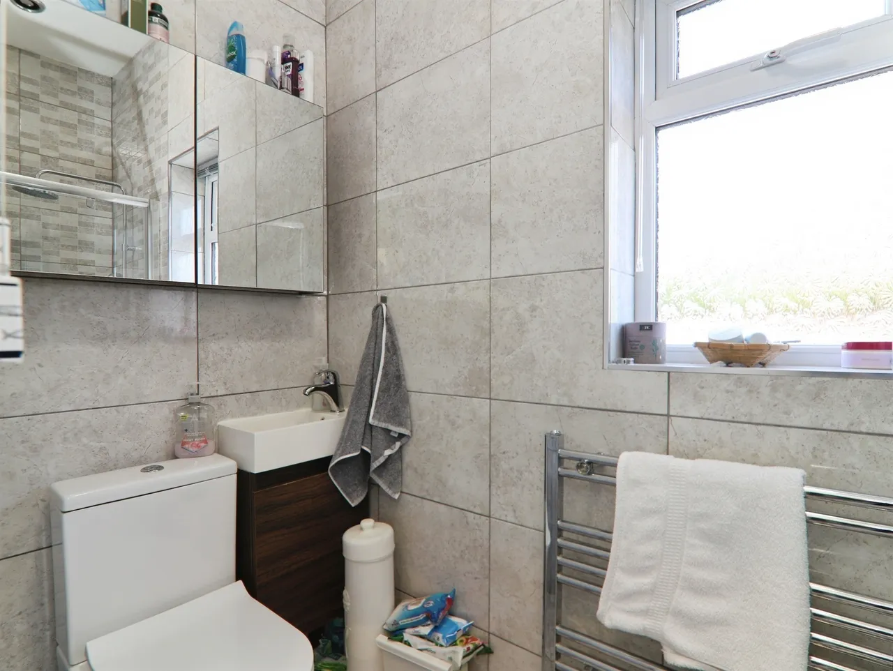 Duffryn Bach Terrace, Pontypridd, CF38, photo 19