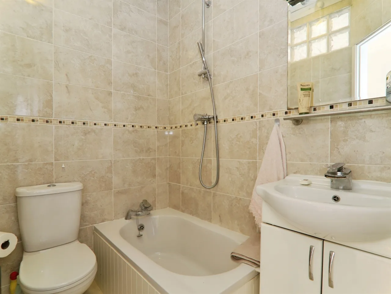 Duffryn Bach Terrace, Pontypridd, CF38, photo 11