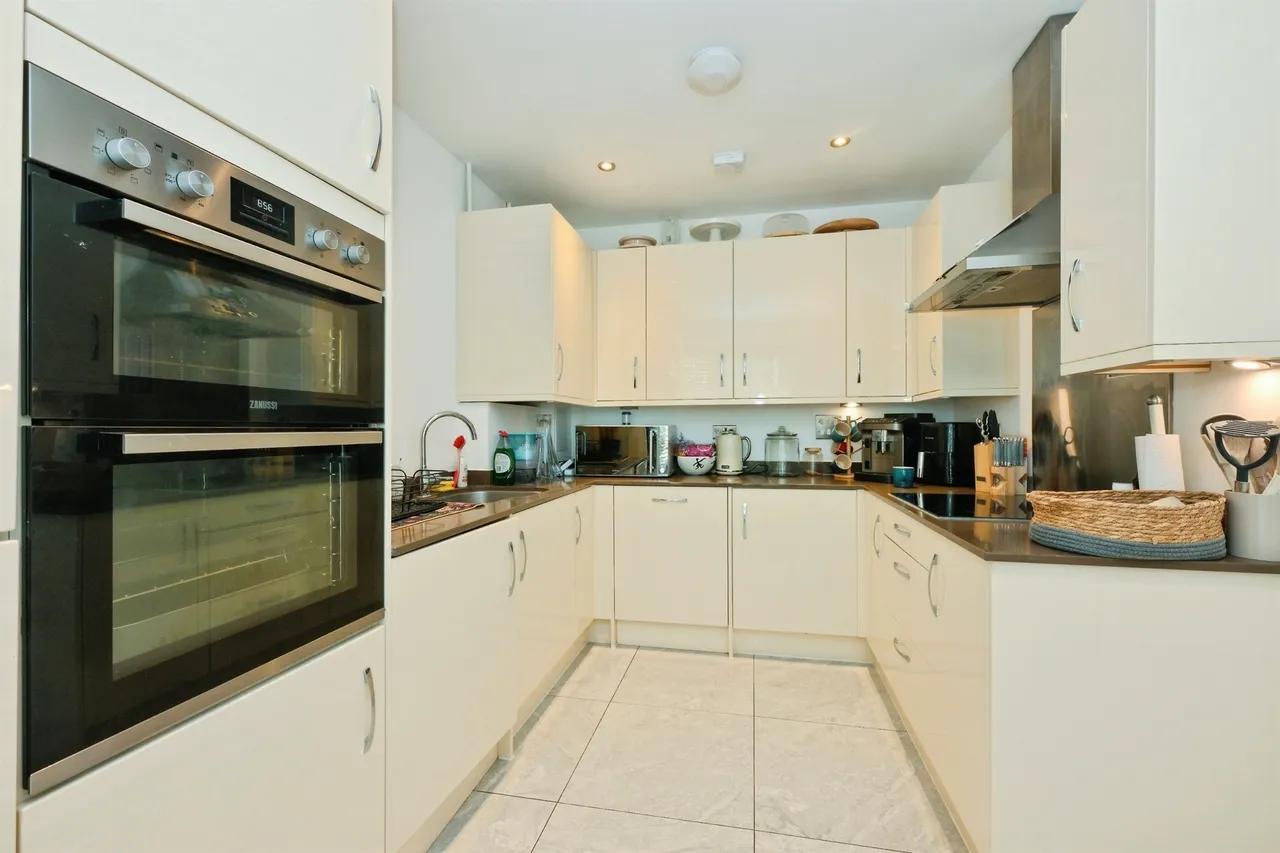 Cowper Close, Ware, SG12, photo 7