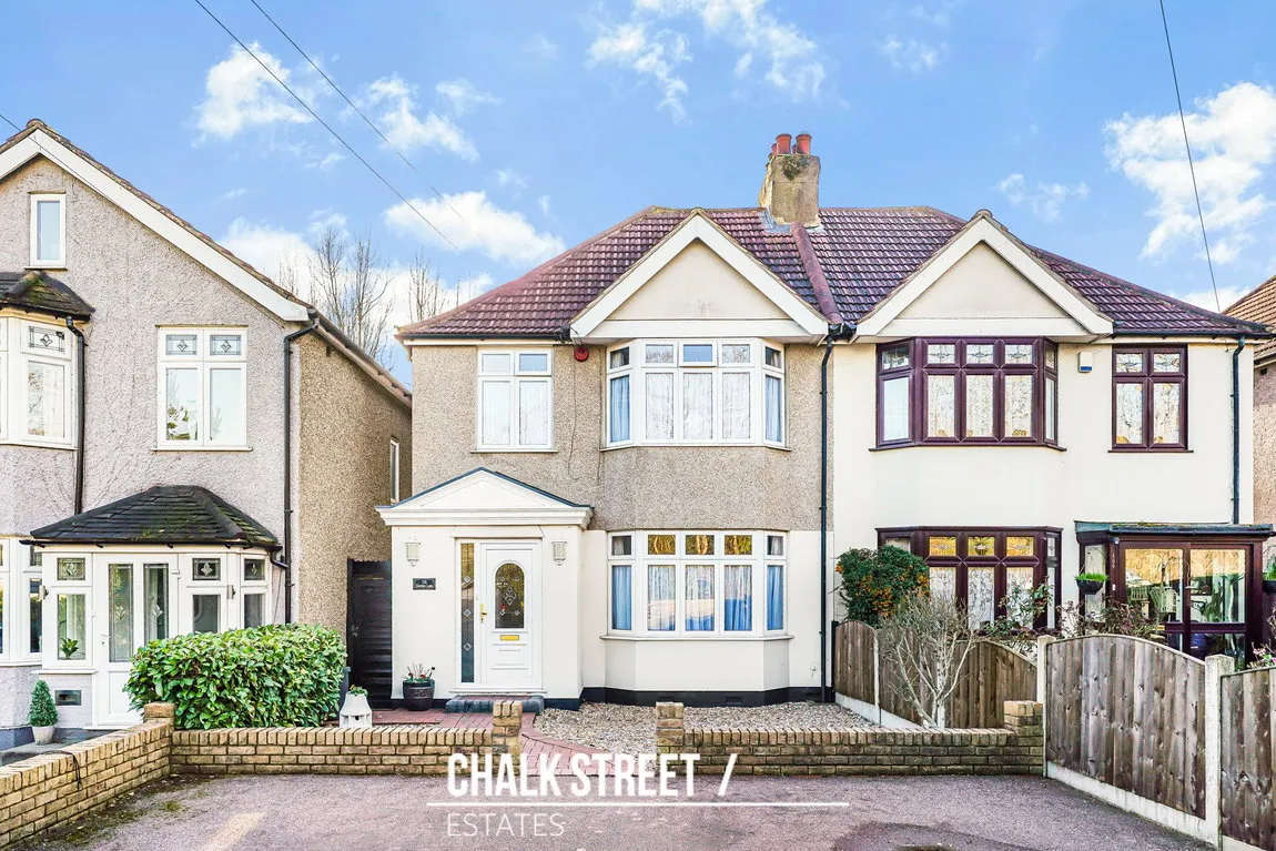 3 bed house for sale, Slewins Lane, Hornchurch, RM11