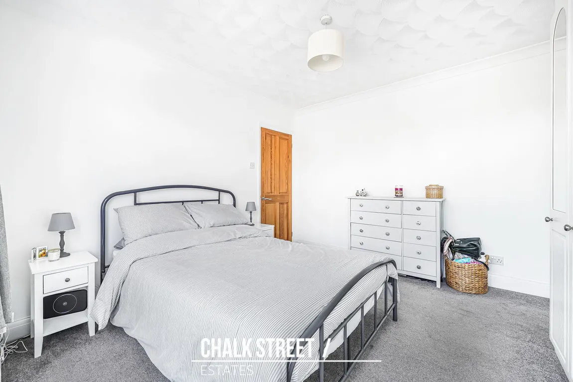 Slewins Lane, Hornchurch, RM11, photo 16