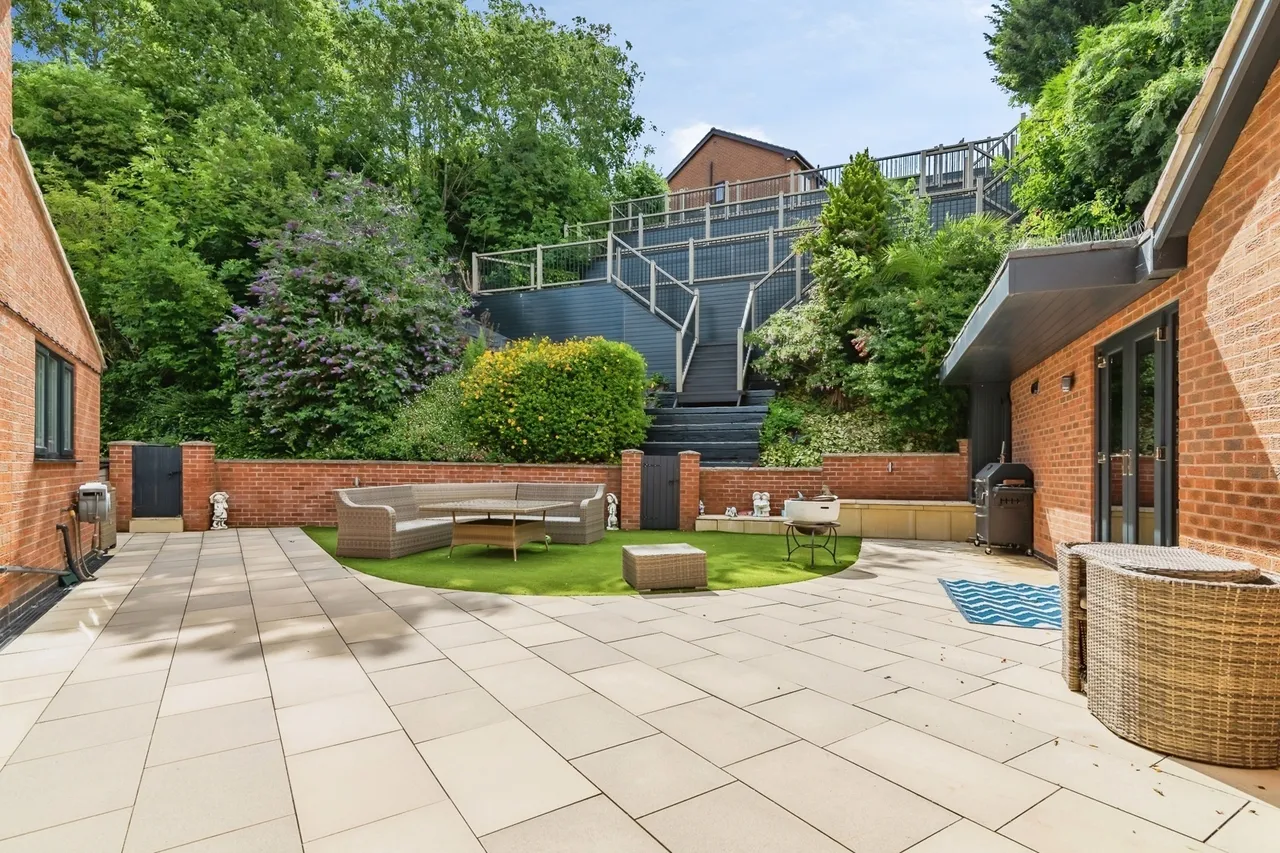 Newgate Close, Carlton, Nottingham, Nottinghamshire, NG4, photo 26