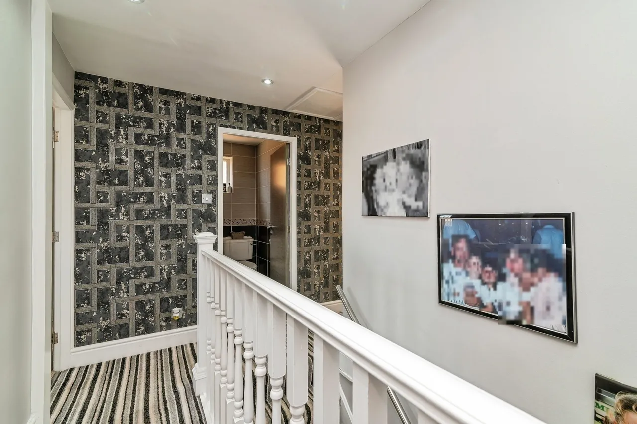 Newgate Close, Carlton, Nottingham, Nottinghamshire, NG4, photo 8