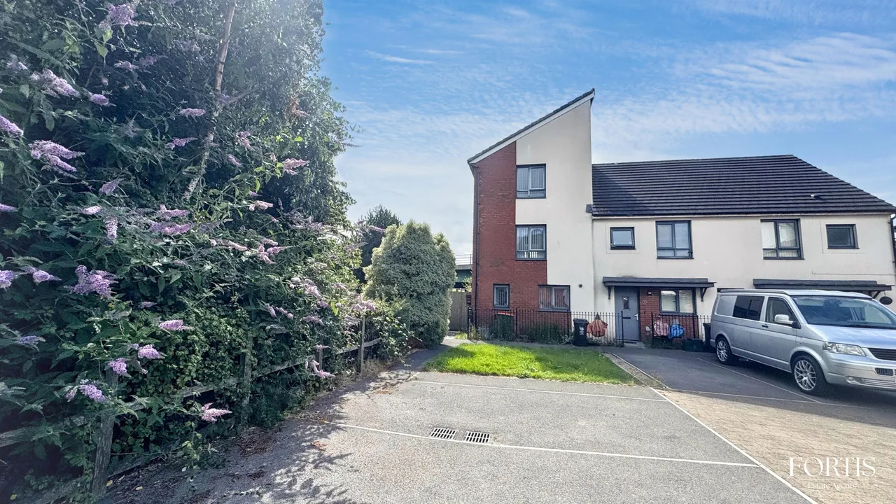 3 bed house for sale — Ariel Reach, Newport, NP20