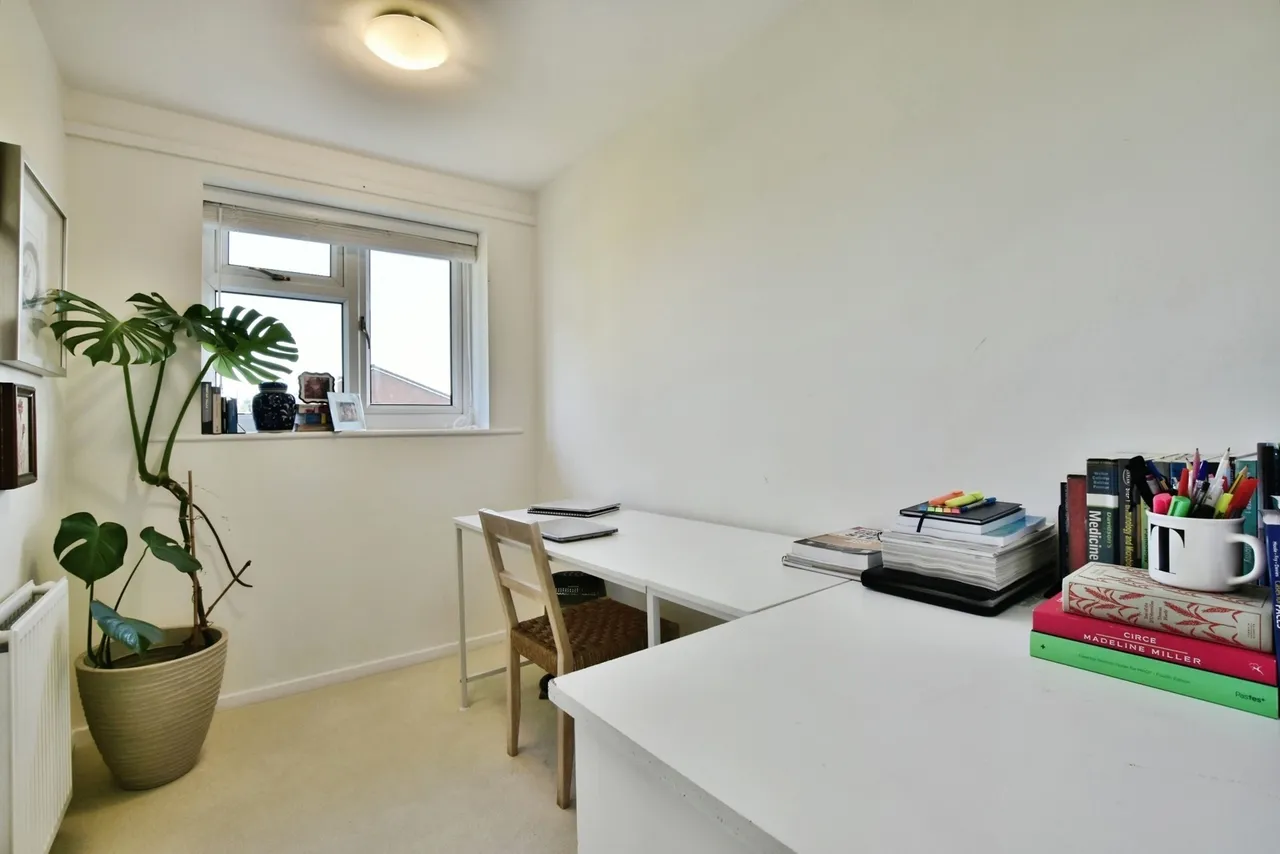 Turnberry Drive, Wilmslow, Cheshire, SK9, photo 11