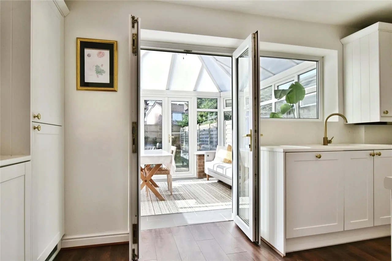 Turnberry Drive, Wilmslow, Cheshire, SK9, photo 4