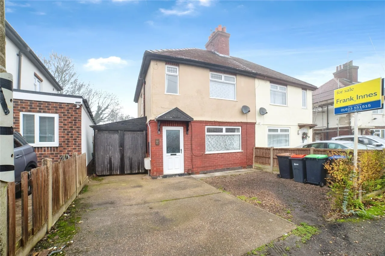 3 bed house for sale, The Crescent, Sutton-in-Ashfield, NG17