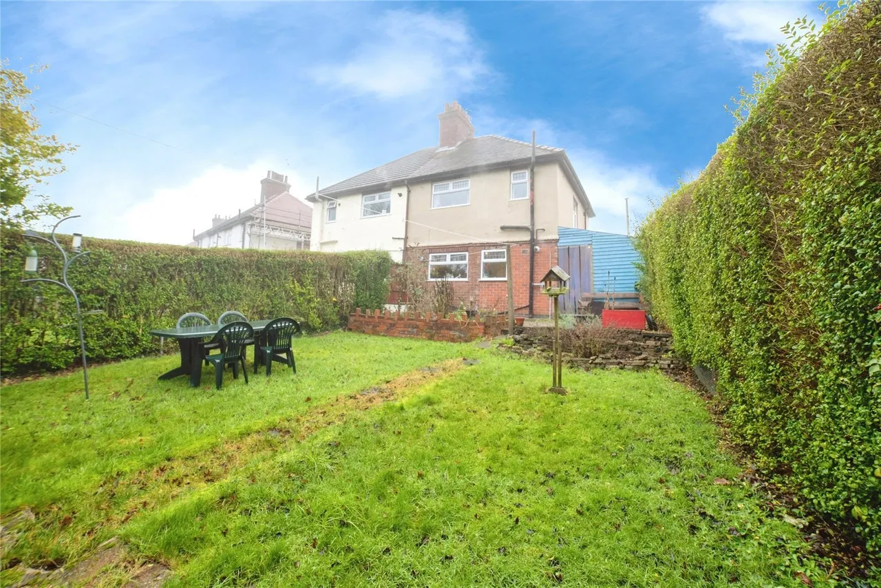 The Crescent, Sutton-in-Ashfield, NG17, photo 15