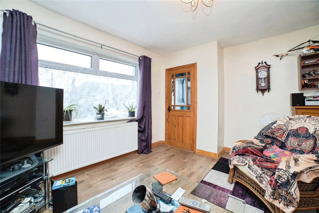 The Crescent, Sutton-in-Ashfield, NG17, photo 8