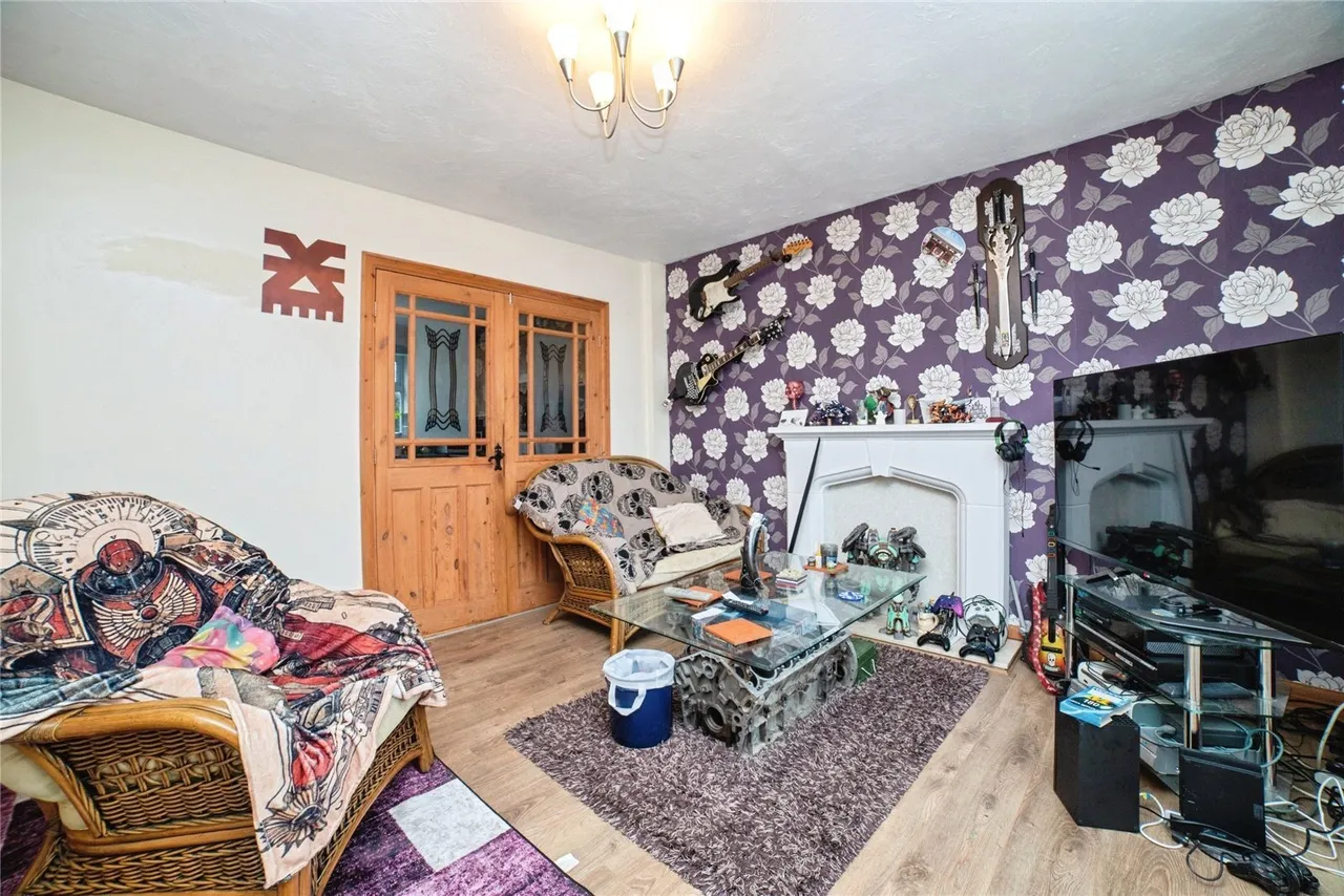 The Crescent, Sutton-in-Ashfield, NG17, photo 13