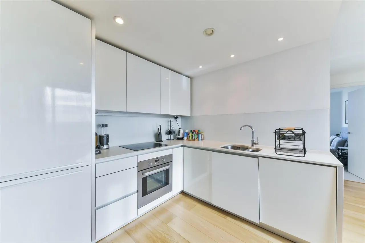 The Strata, London, SE1 6EL, photo 4