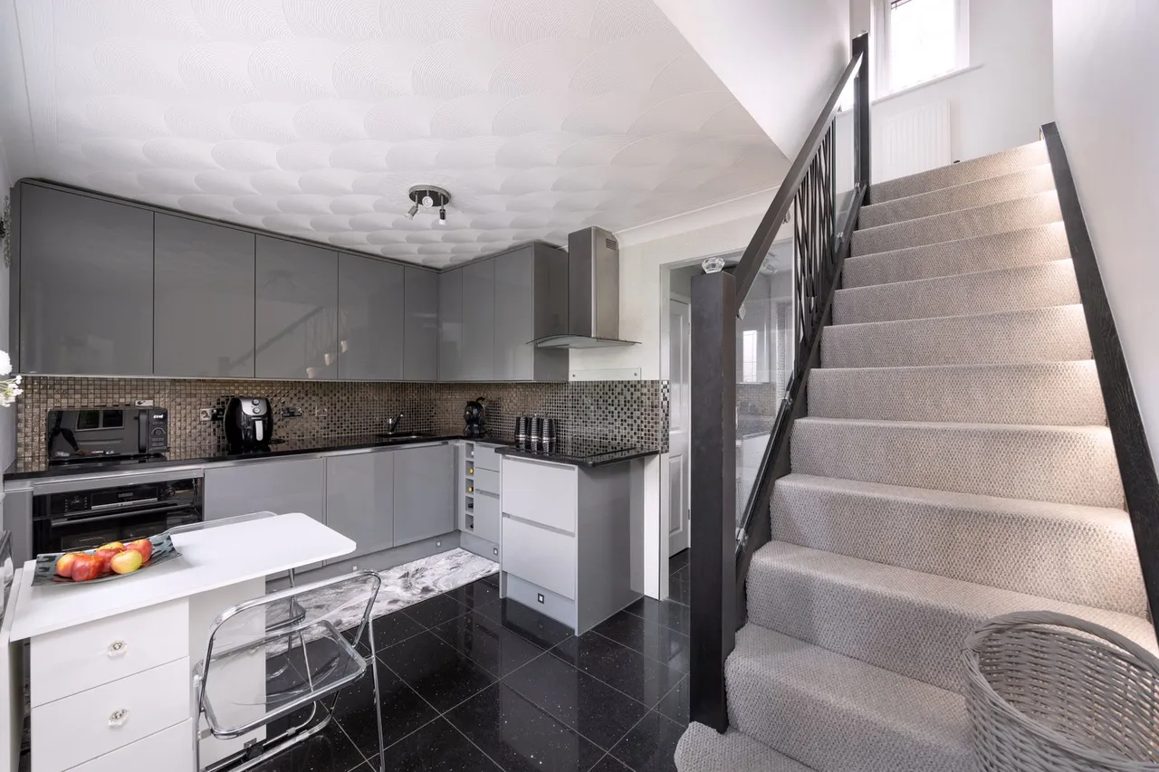Burnet Close, Melksham, photo 31