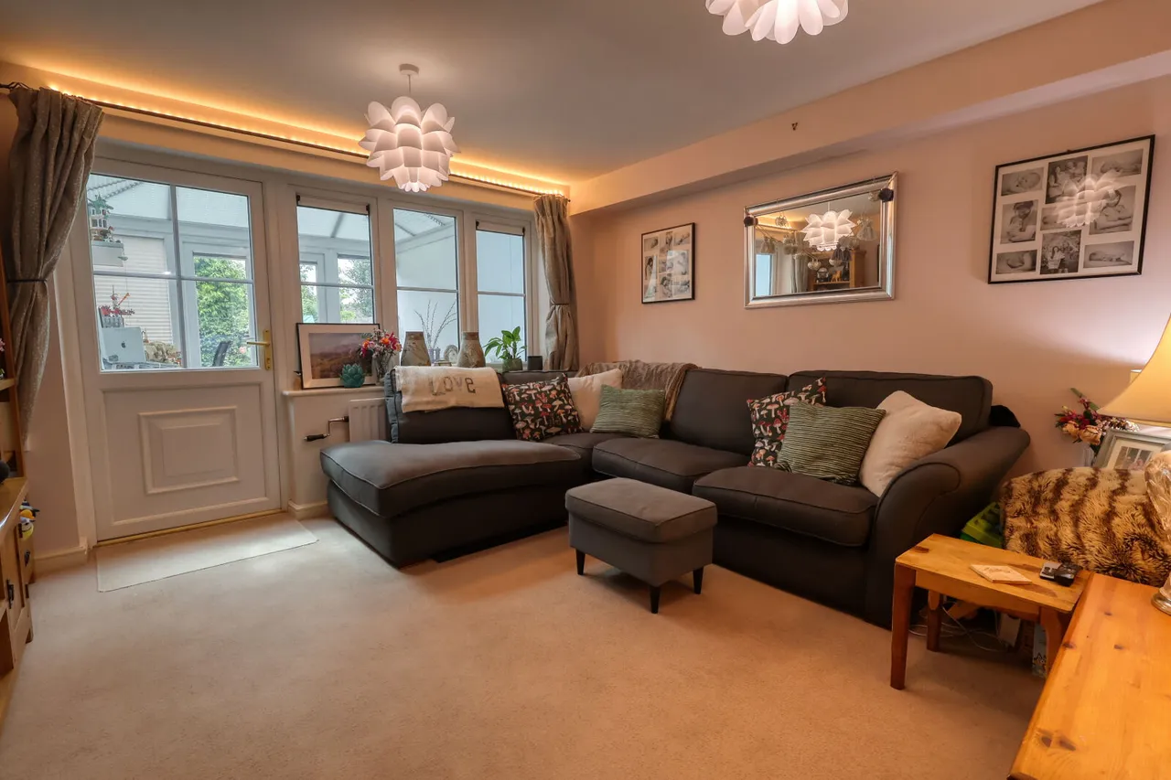 Rectory Court, Princes Risborough, HP27, photo 2