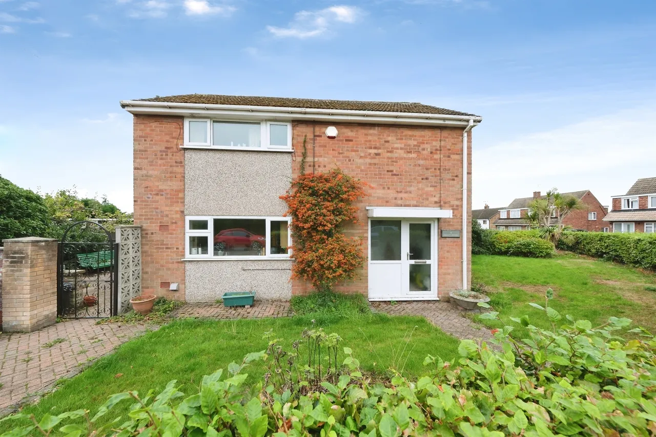 3 bed house for sale — Oakley Avenue, Chesterfield