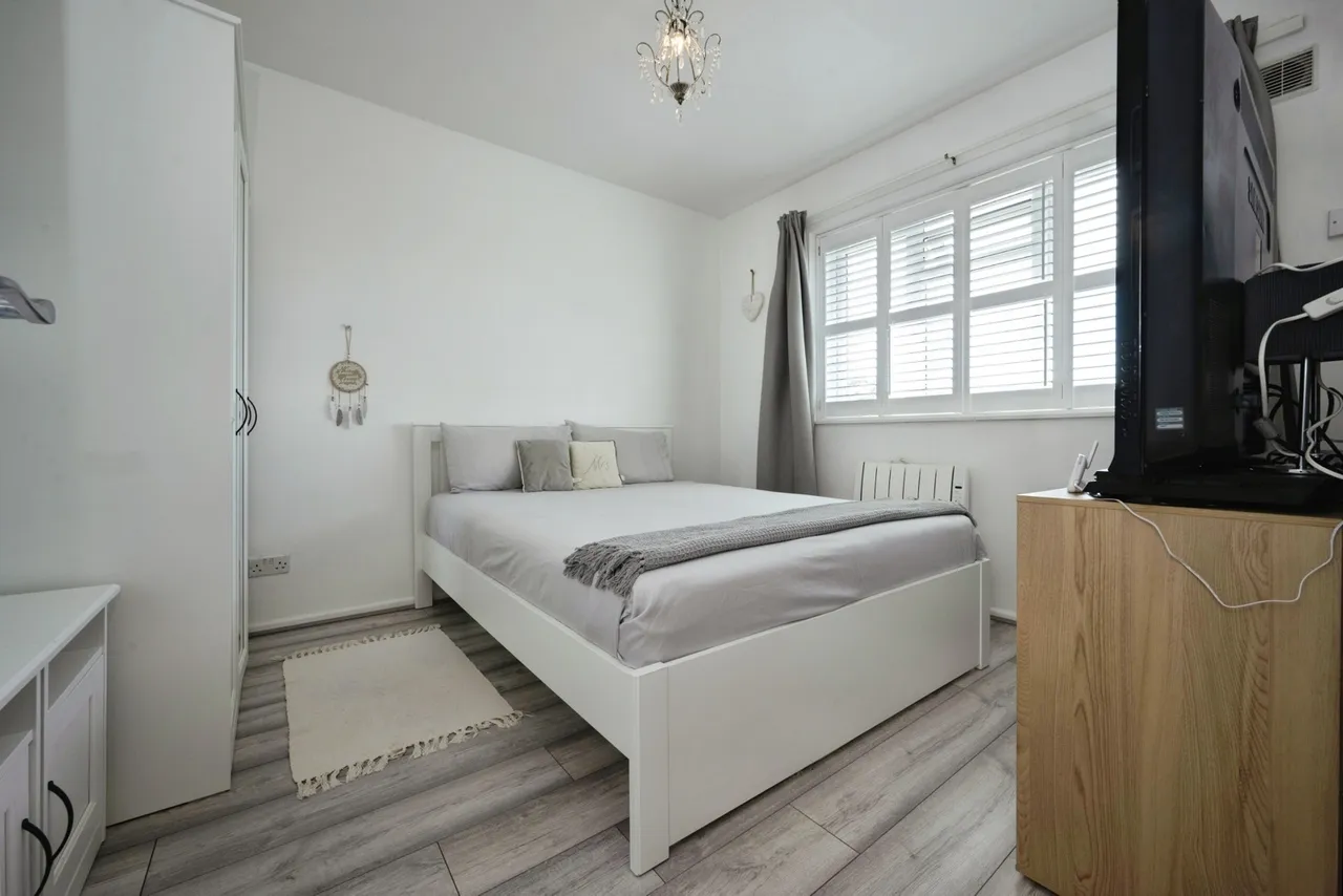 Shaldon Court, Bedford, Bedfordshire, MK40, photo 4