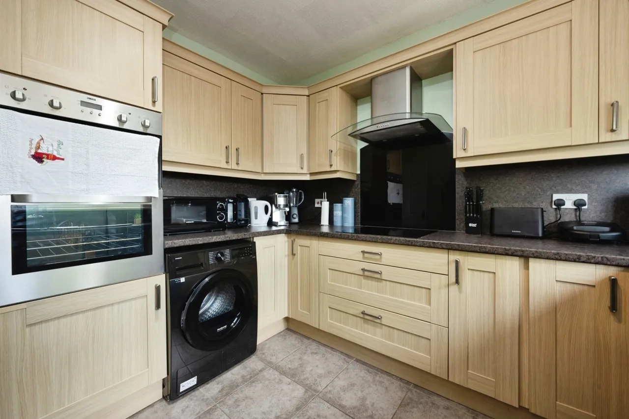 Shaldon Court, Bedford, Bedfordshire, MK40, photo 6