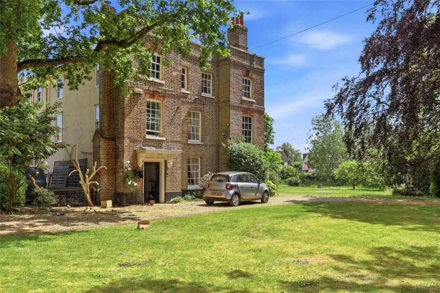 with 8 bedrooms in Bishop's Stortford, CM23, photo 21