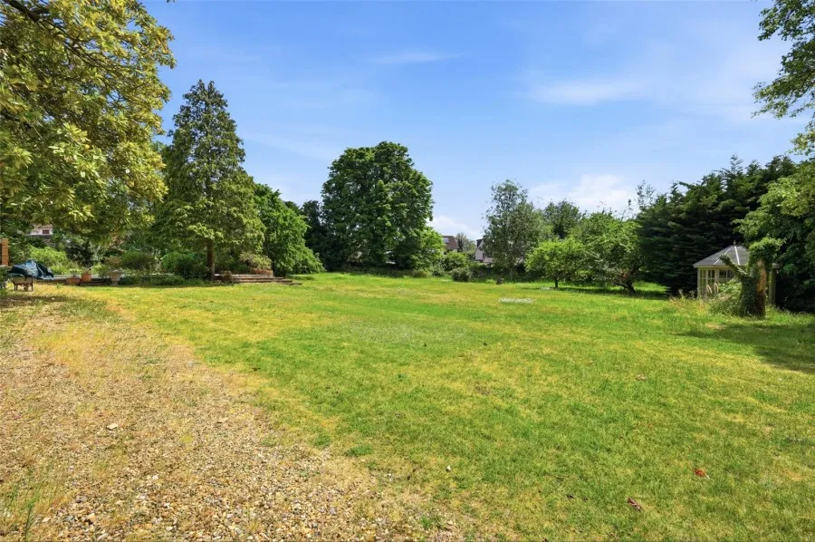 with 8 bedrooms in Bishop's Stortford, CM23, photo 23