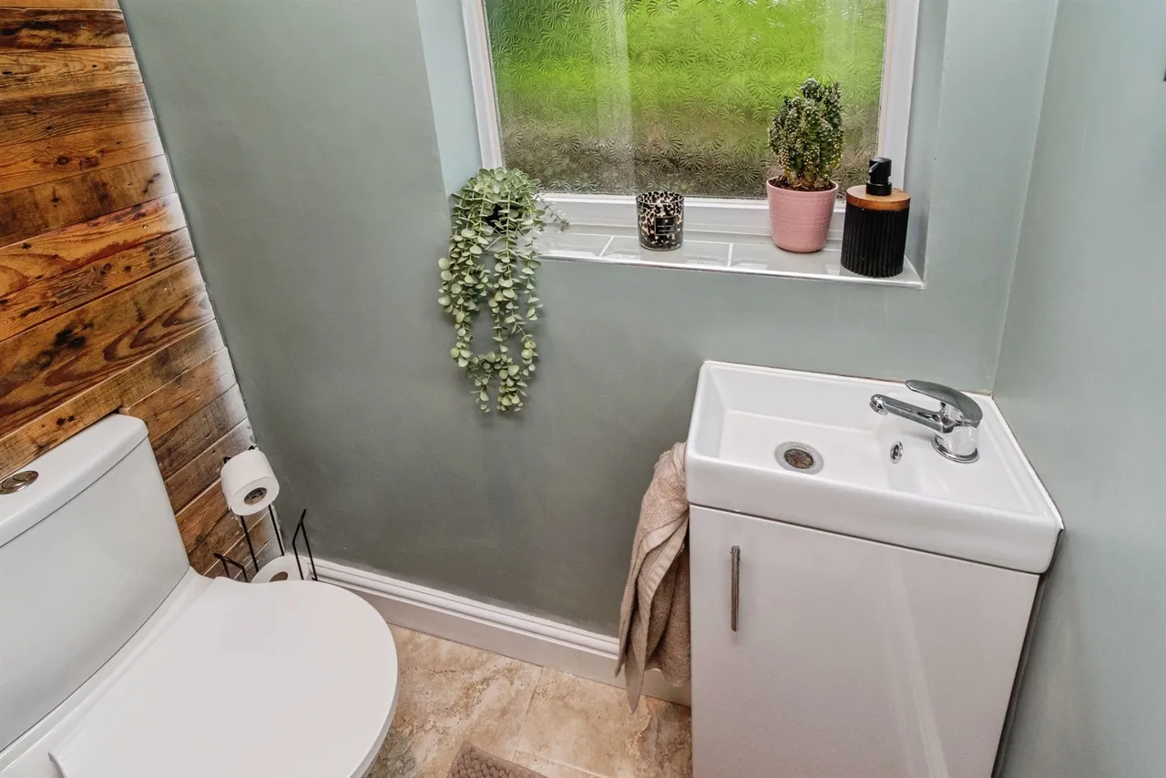 Stafford Road, Cannock, WS11, photo 8