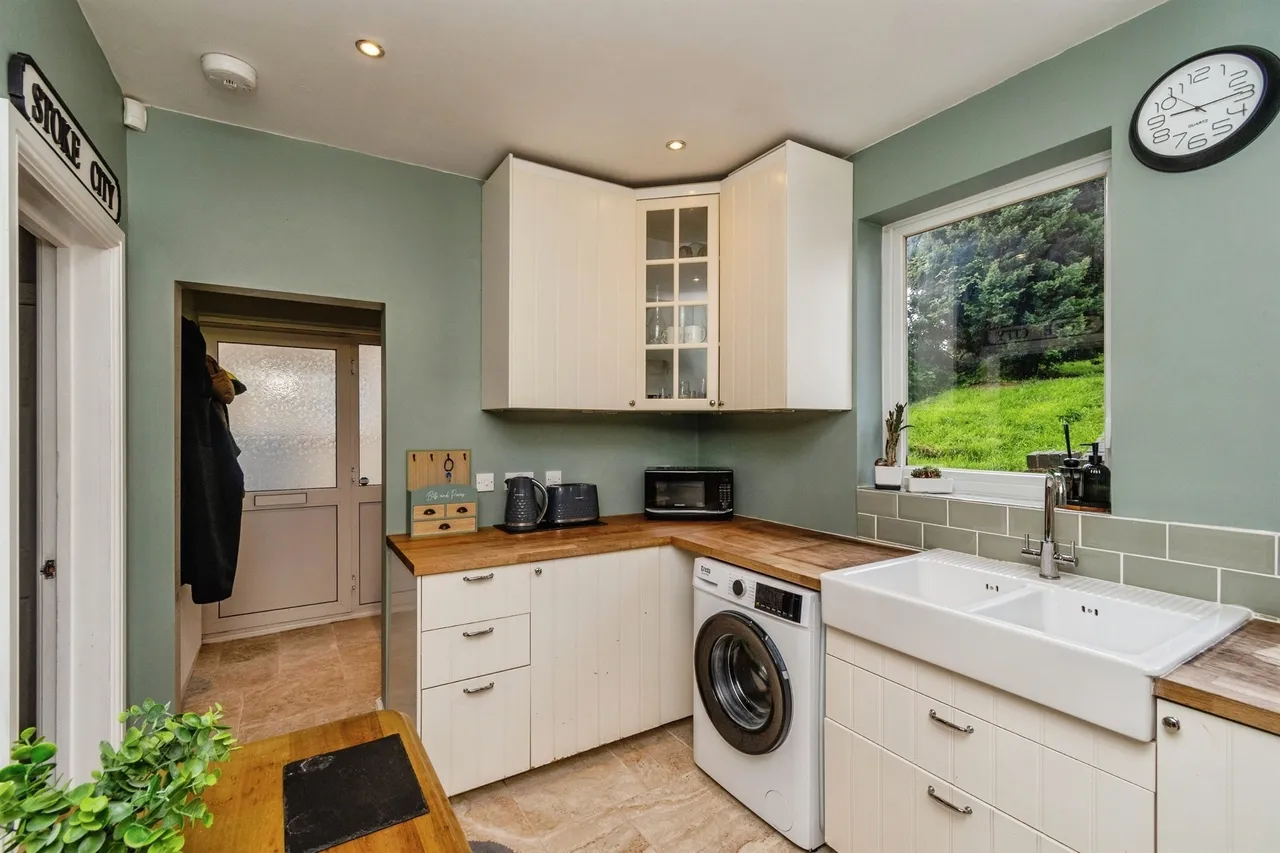 Stafford Road, Cannock, WS11, photo 6
