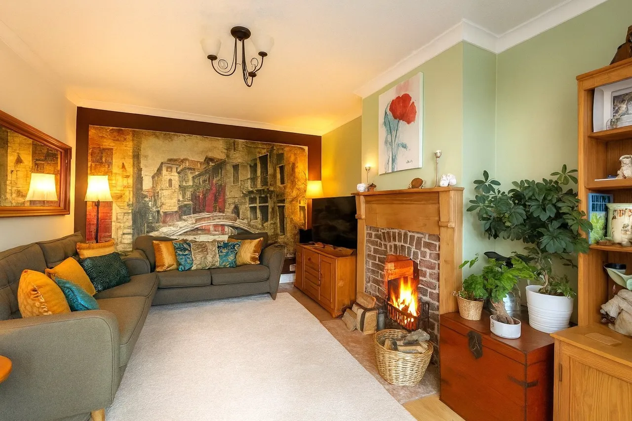 4 bed property for sale, Higher Brimley Road, Teignmouth, TQ14