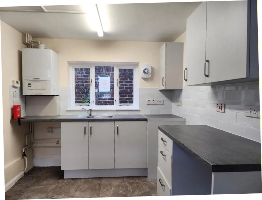 South Street, Dorking, RH4, photo 2