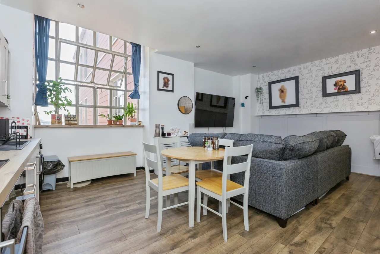 2 bed flat for sale, Wimbledon Street, Leicester, LE1